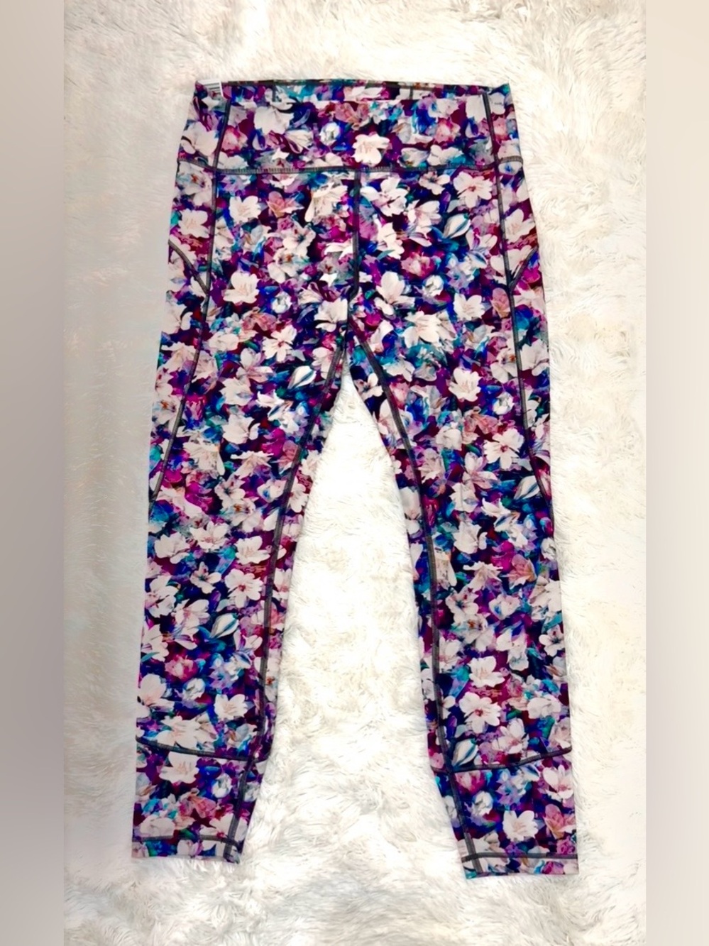 lululemon athletica Purple & Blue Floral Women’s Leggings (New Without Tag)